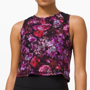 Lululemon Sculpt Crop tank in size 8